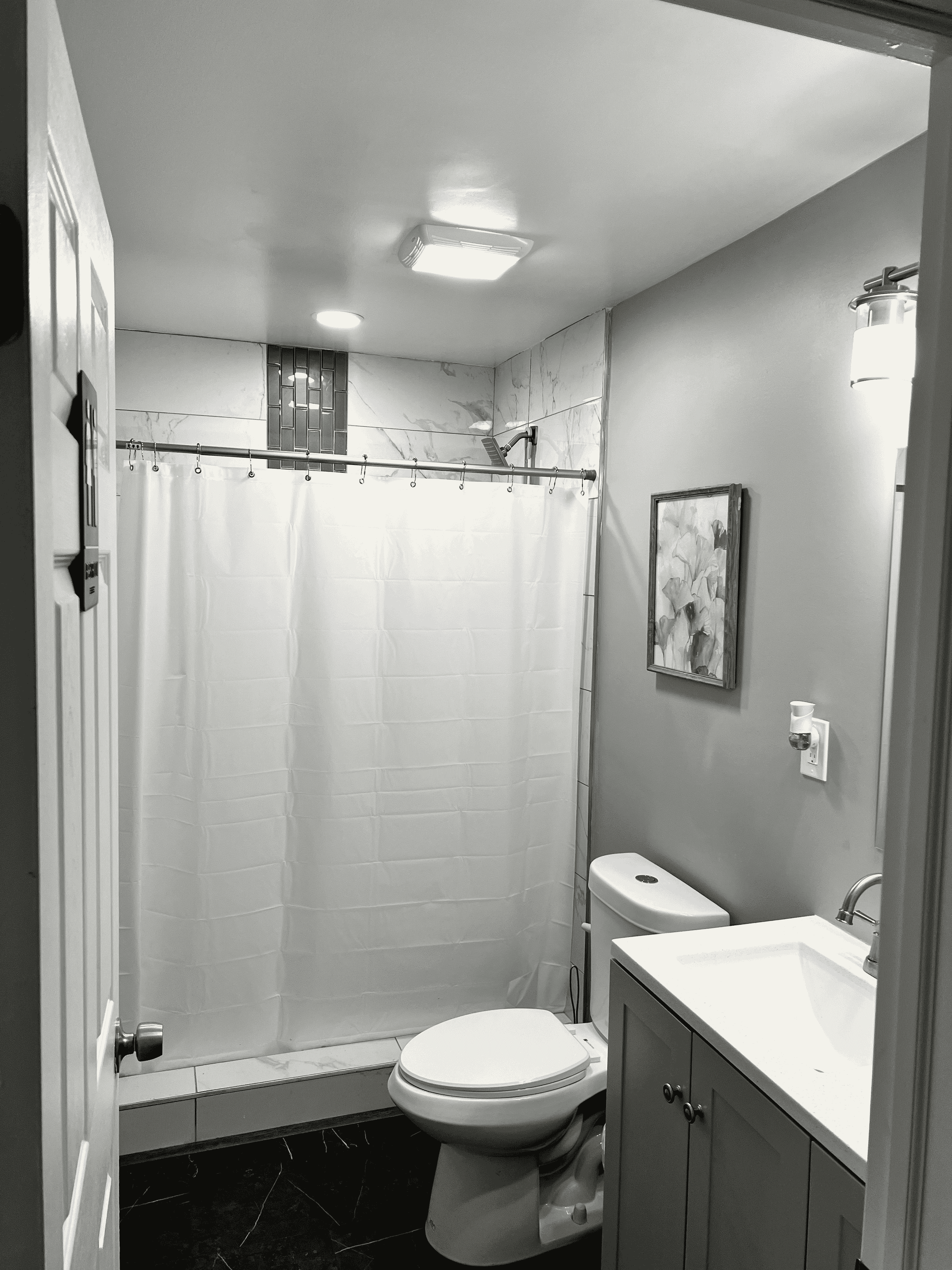 12 - Bathroom